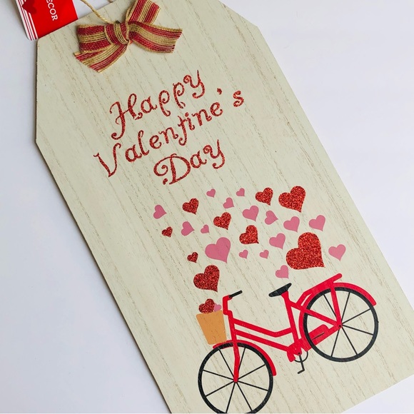 Happy Valentine’s Day Decor Sign - Picture 6 of 10